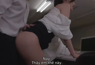 Đứng nhìn vợ xinh đít bự Mei Itsukaichi bú cu với sếp